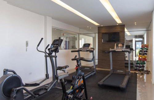 609-Apartamento Encantador, com 1 vaga de GARAGEM, Todo Mobiliado e Decorado, Edificio com Academia, Lavanderia, Excelente localização no Rebouças, Proximo ao Batel e Centro - Foto 38