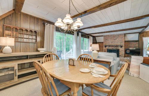 Lake Access Cabin with Deck, Fire Pit and Grill! - Foto 8