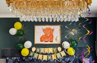 FINN VILLAGE "Raspberry Cottage" Private Garden, 6-seater HOT TUB, Firepit & Pizza Stove - Foto 3