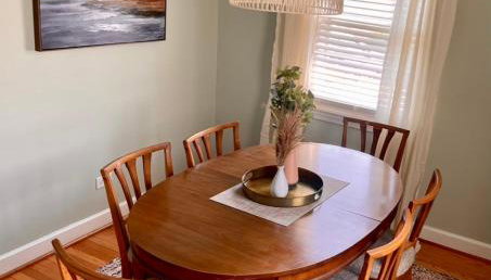 Altavista House - Renovated, Charming, & Walkable - Foto 1