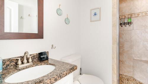 Welcome To Sarenity a 3Bd 2Bth home in Crystal Beach, Tx - Foto 3