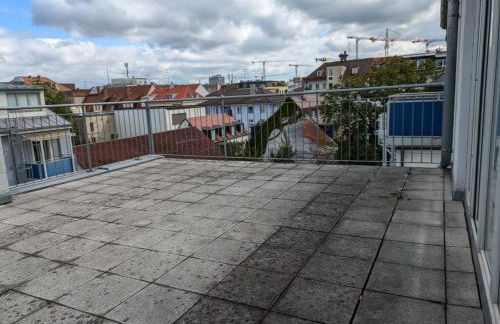 Munich Large Apartment 145 qm and 5 Bedrooms with Roof Terrace in centrally located 1 to 14 Guests - Foto 28