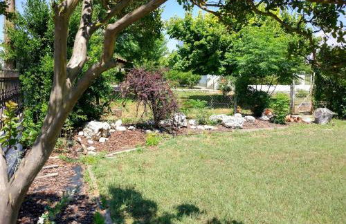 Entire villa with big garden and BBQ amenities - Foto 3