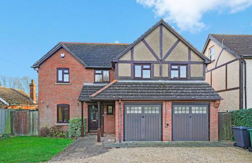 Detached 6 Bedroom Cambridgeshire Abode - Pets - Foto 10