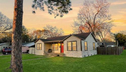 3 bedroom 1 bath WiFi Large back yard with BBQ pit - Foto 5