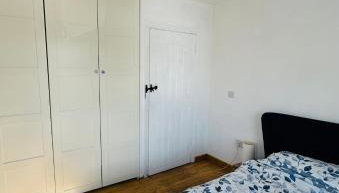 3 bedroom cottage Brecon sleeps 4 - Foto 4, wardrobe