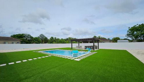 Sunny Oasis with private pool - Foto 2