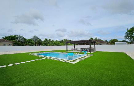 Sunny Oasis with private pool - Foto 2