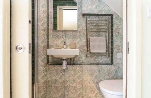 The Cabin at Ropewalk - Photo 7