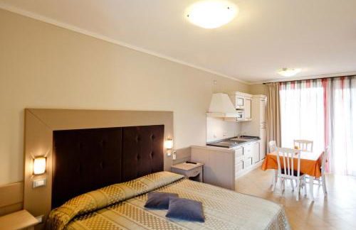 Garda Hill Boutique Apartments with Panoramic Pools e Agriturismo - Foto 31