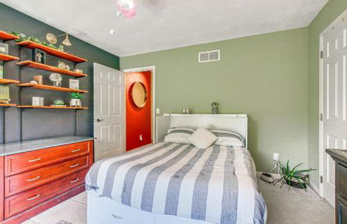 Menasha Home with Patio - Walking Distance to Lake! - Foto 26