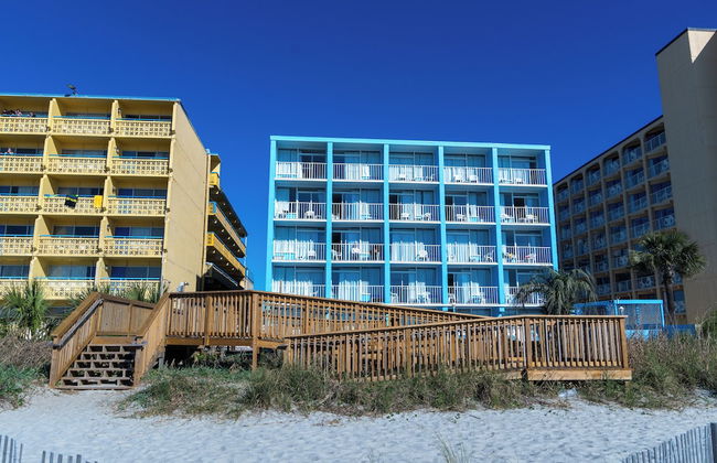 Beach Club at Montego Inn - Photo 66