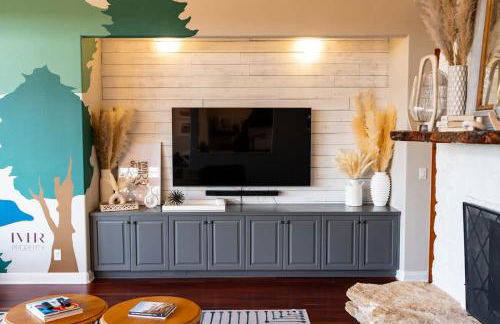 Luxurious Lake Park House: Sleeps 25, Pool, Hot-tub, Firepit and Game Room! - Foto 50