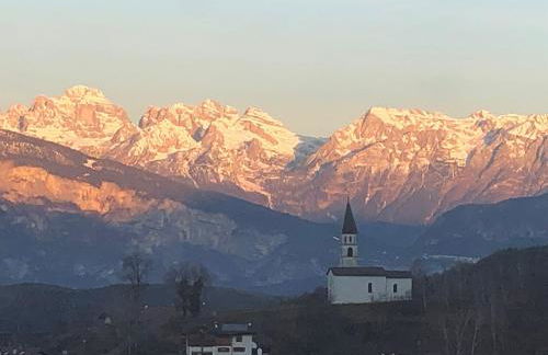 Appartamento luminoso, giardino, vista Dolomiti. - Foto 22
