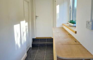 Badgers Sett - Photo 8