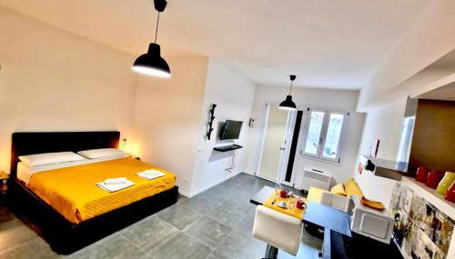 FriendlyHouse - Photo 3