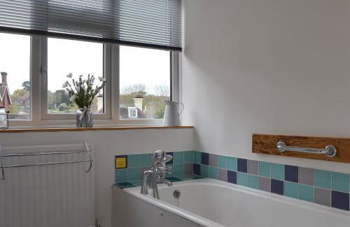 Sea Breezes - Photo 15