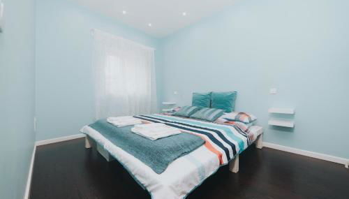 10 min from the beach Game room with fireplace Pool - Foto 4