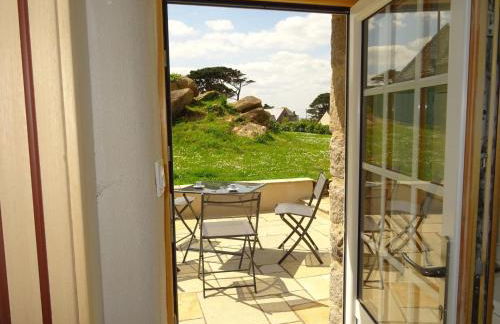 Port-blanc Beach Cottage in Plougasnou - Photo 19