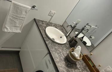 Apparemment lumineux (3 lits, 2 chambres, 1 salon) 2ème Arrondissement - Foto 15