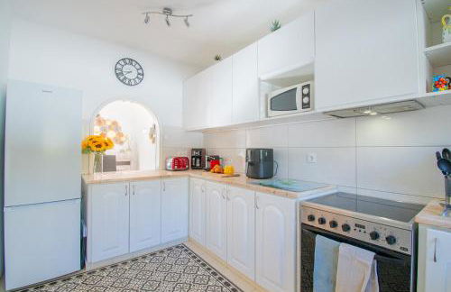 99 ADM Casa Mendes Fabulous Townhouse With Share - Foto 24