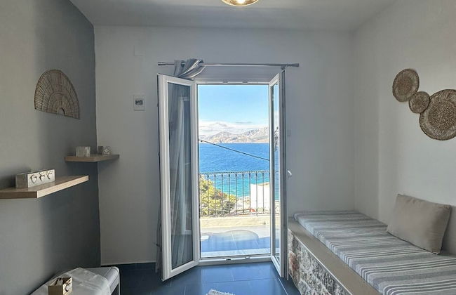 Elenis Studios & Apartments - Photo 16