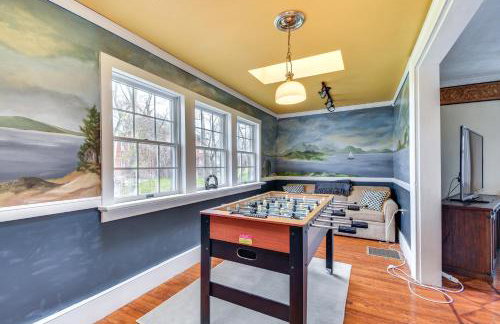 Lakefront Cayuga Retreat with Private Deck and Hot Tub - Foto 16