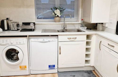 Modern Home near London ensuite room, 3 toilets - Foto 23