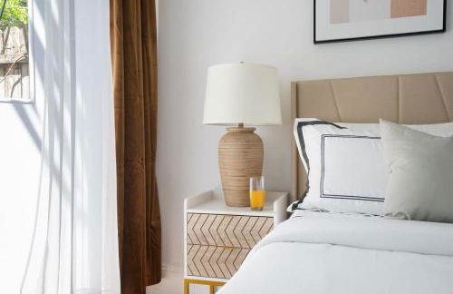 91-1D 3BR 2baths Duplex with a Private Back yard - GYM - Foto 10