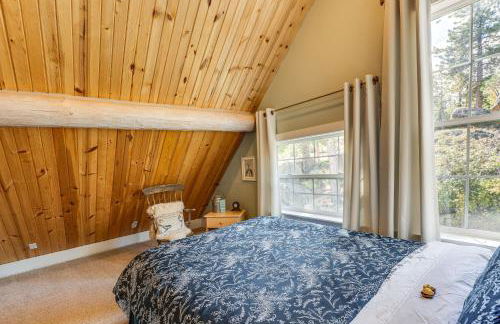 Secluded Log Cabin with Game Room and Forest Views - Foto 27