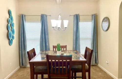 Spacious Home, Patio, Yard, WiFi, Near Speedway - Foto 13