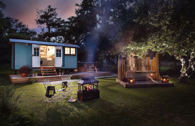 The Wriggly Tin & Baa Spa at Tregoose Old Mill - Foto 14