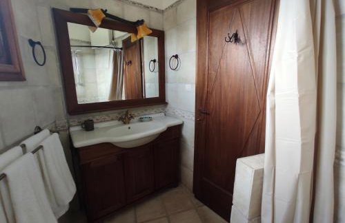 Cozy Blue Stone House with a Great Sea View. - Foto 18