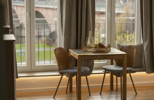 MAINTERRASSE Boardinghouse am Fluss klimatisierte Apartments mit 80qm Terrasse - Foto 6