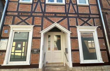 Schöne kleine Einraumwohnung mit Küche und Kamin in Holzthaleben - Photo 2