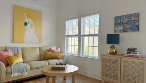 Sunny & Playful Carriage House in Downtown Savannah Stay Here and Walk Everywhere - Foto 2