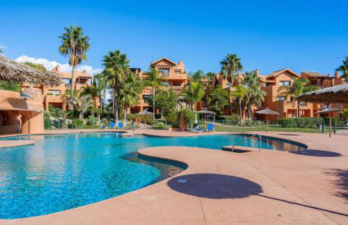 Tropical Apartment between Marbella and Estepona - Photo 1