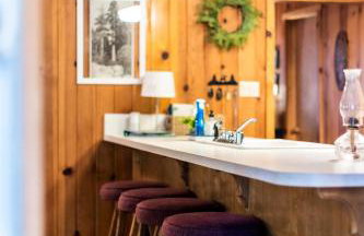 BunkHouse 1960's Camp Vibe with Timeless Wet Bar - Foto 32