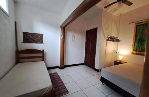 Casa Daslis Espaçosa e Bem Localizada - Foto 15