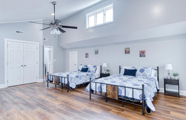 4BR Lodge on Wolf Creek – Fishing, Hiking, New River Fun & Hokie Weekends - Foto 10