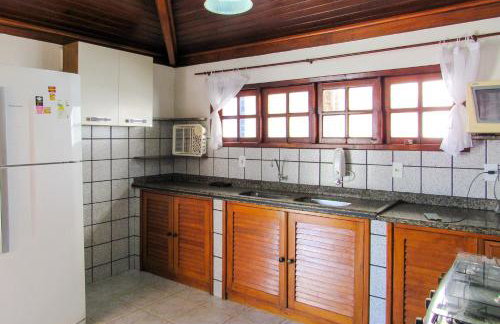 Casa com 4 Suítes, Piscina, Área Gourmet e Wifi - Foto 32