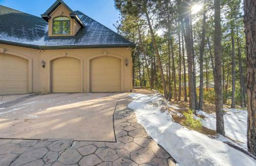 Peaceful Pines! Pool Table, Gym & Forest Views - Foto 35