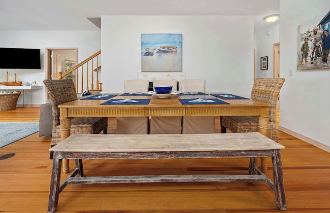 Secluded Waterfront Retreat for 23 Dock, Pets OK - Foto 44