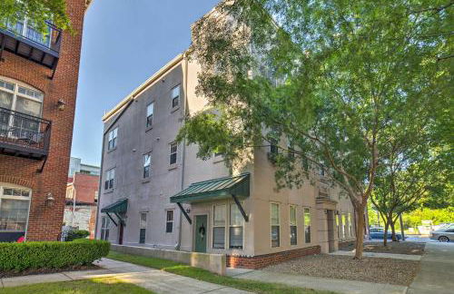 Your 2BD Wilmington Spring Break Retreat! - Foto 3