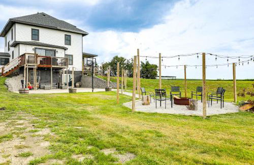 Family-Friendly Seward Home with Sauna and Pool! - Foto 1