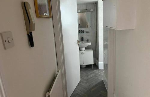 Stylish 1BR Teddington Flat Near Thames River - Foto 10