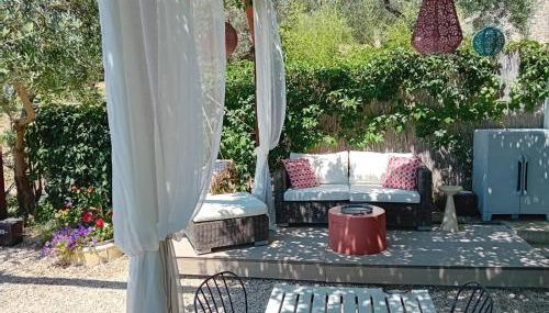 Private Stone Cottage with Starlink & Lake View - Foto 3, Garden