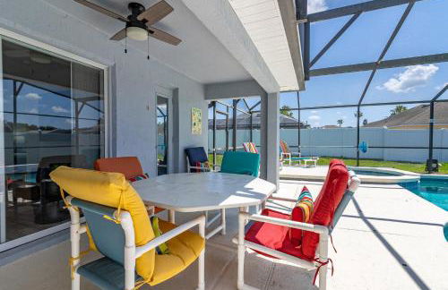 #370-Stunning 4 bed villa with south facing pool and spa with no rear neighbors - Foto 54