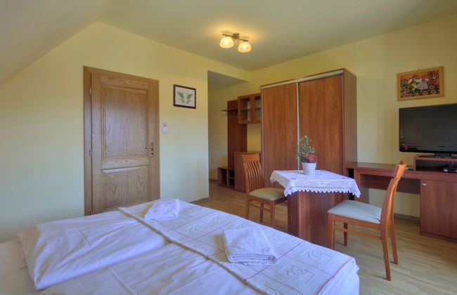 Willa Serafin - Photo 26