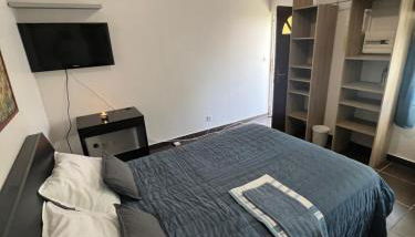 Renovated Gem 15 mins train to Paris - Foto 4